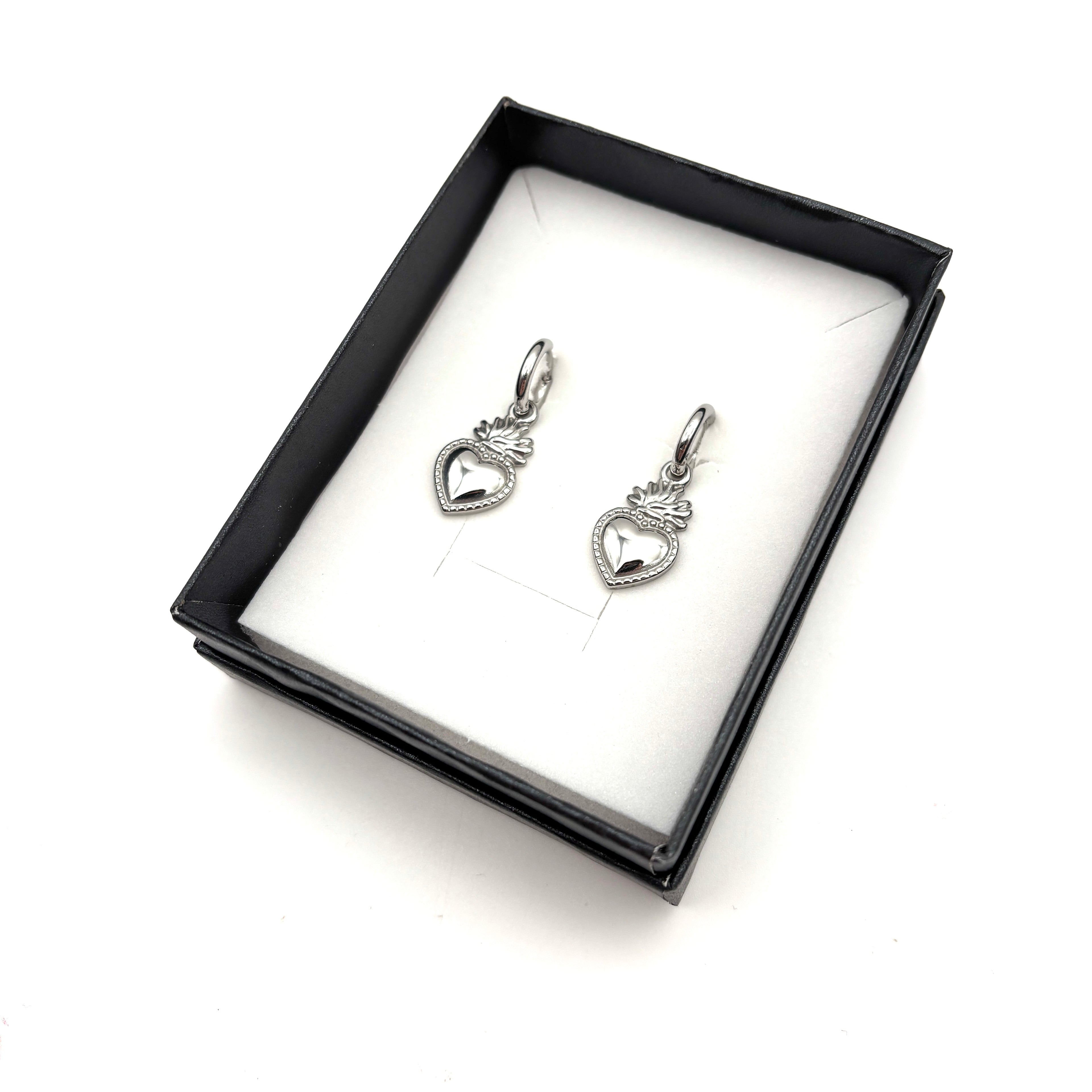 Orecchini pendenti Sacro Cuore - argentati