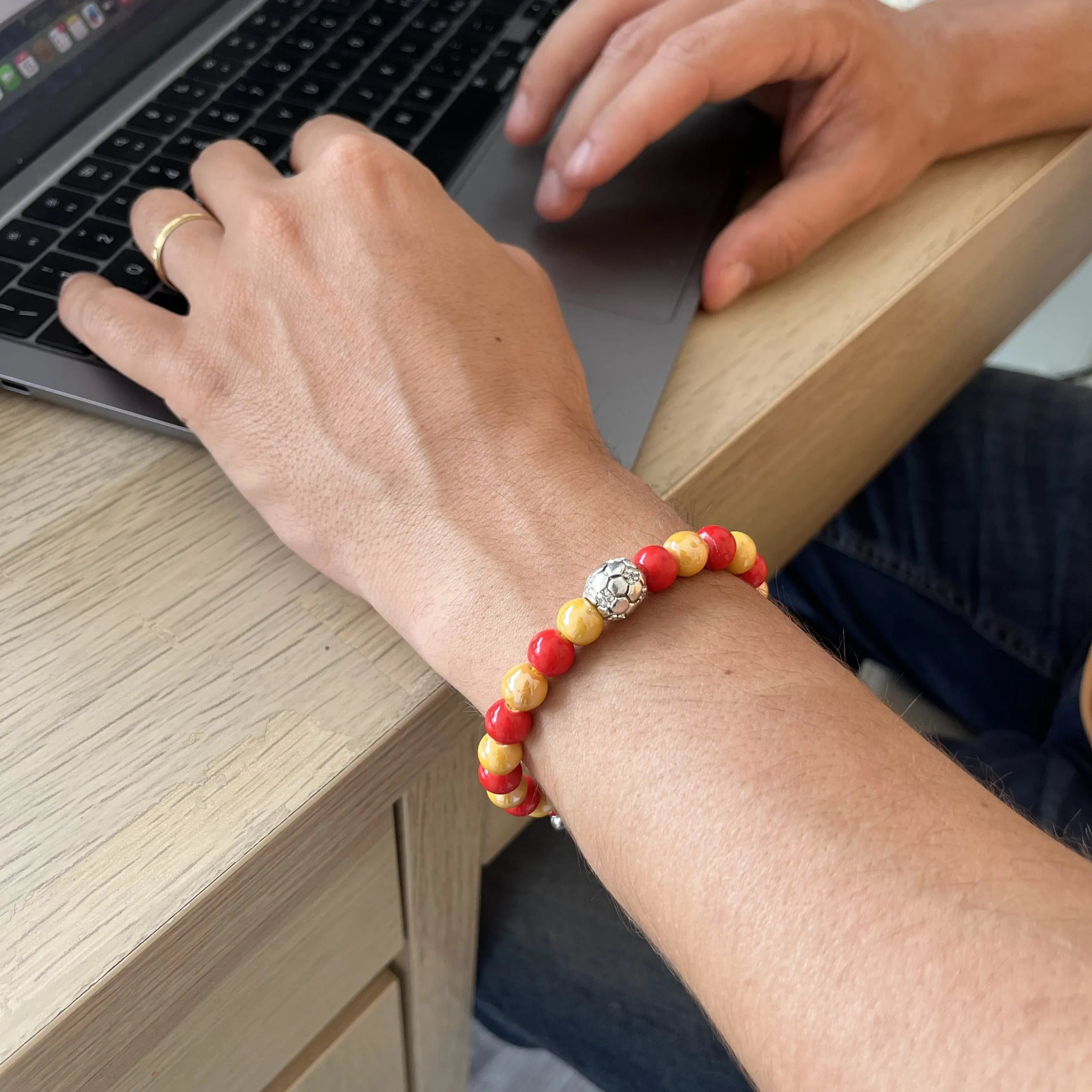 Bracciale S. Benedetto  in corda e ceramica - Giallo Rosso