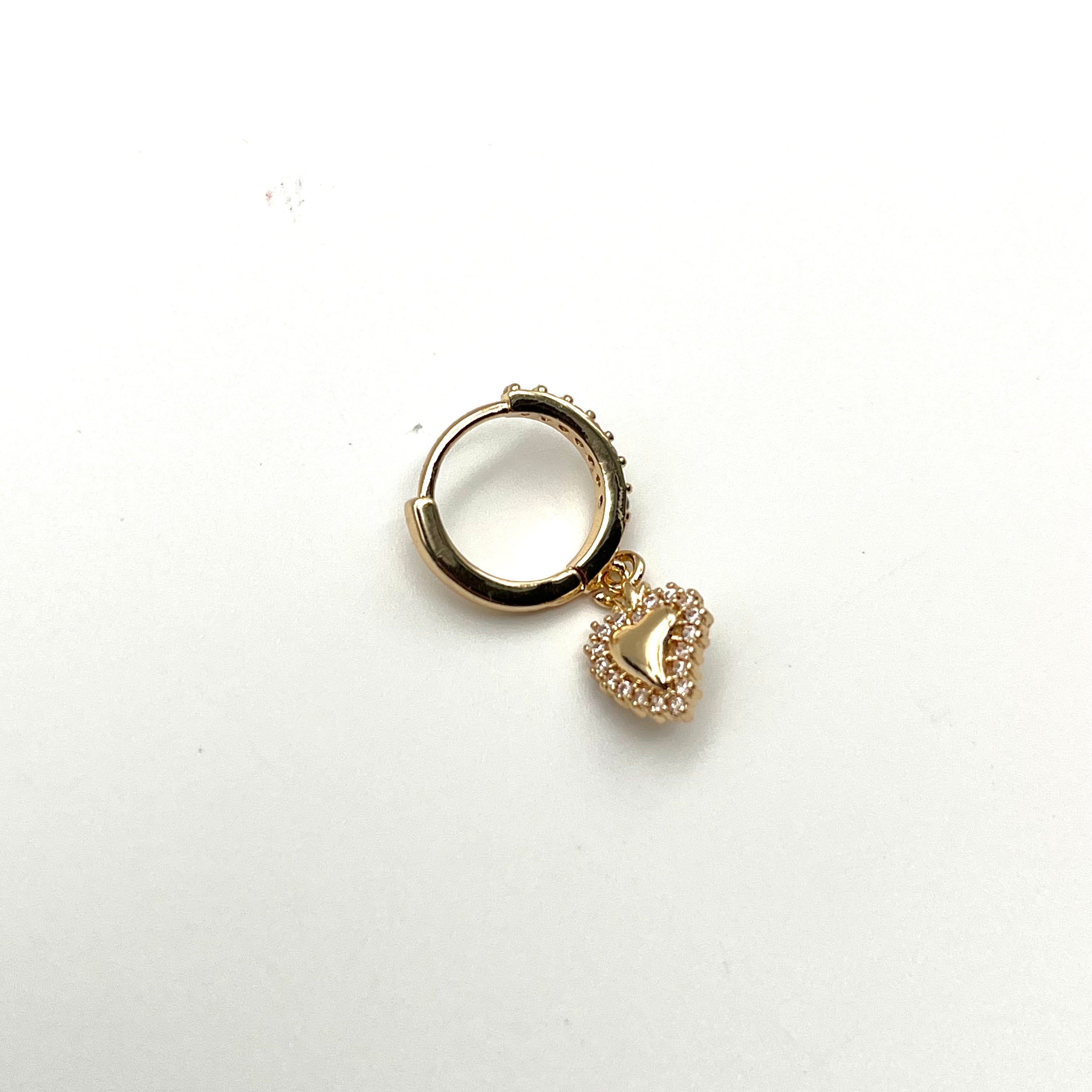 Orecchini Cerchio con Cuore Dorato – Acciaio Inox