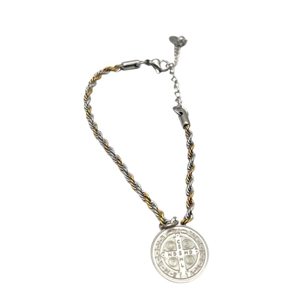 Bracciale treccia bicolore con medaglia di San Benedetto