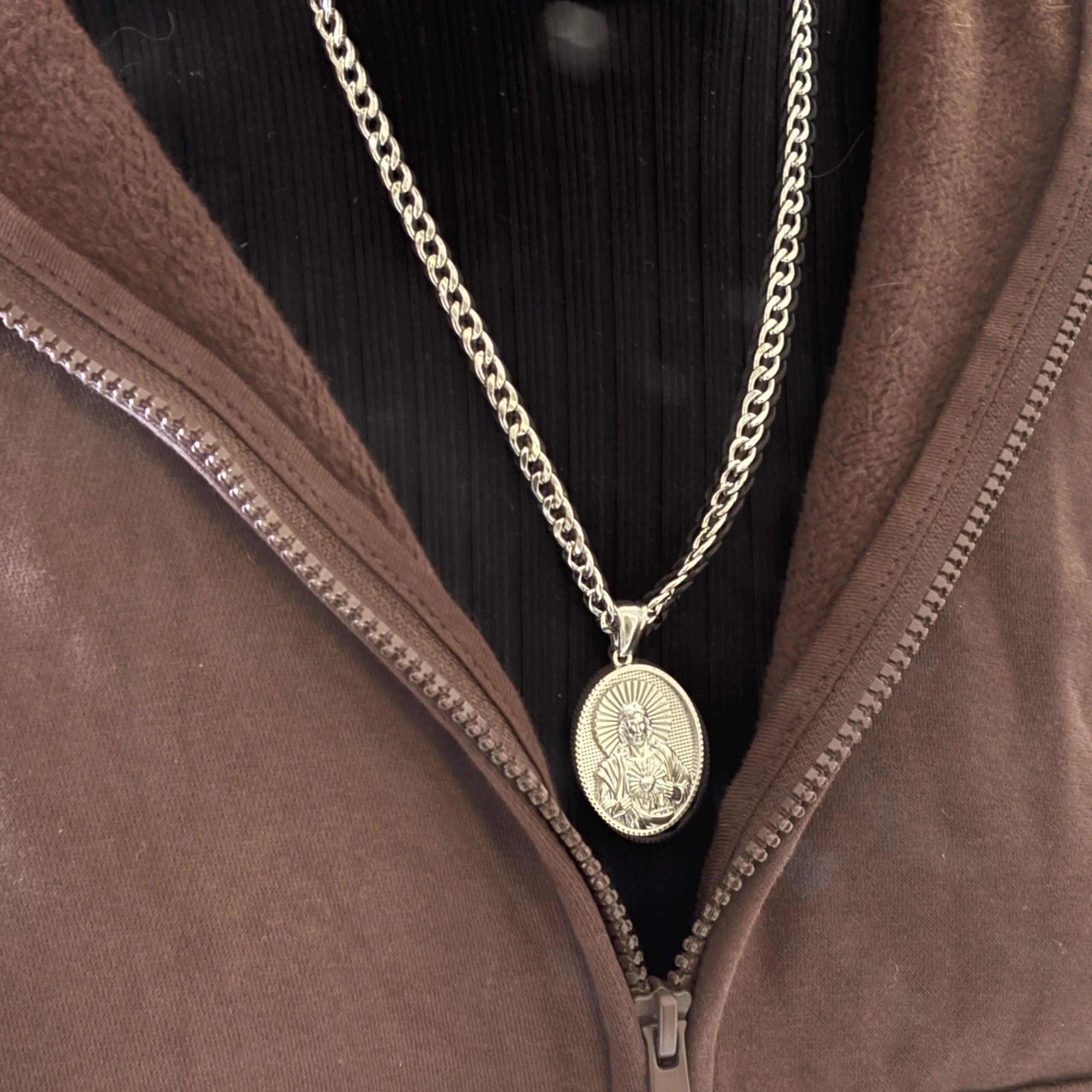 Collana Con Medaglione Sacro Cuore Di Gesù – Acciaio Inox