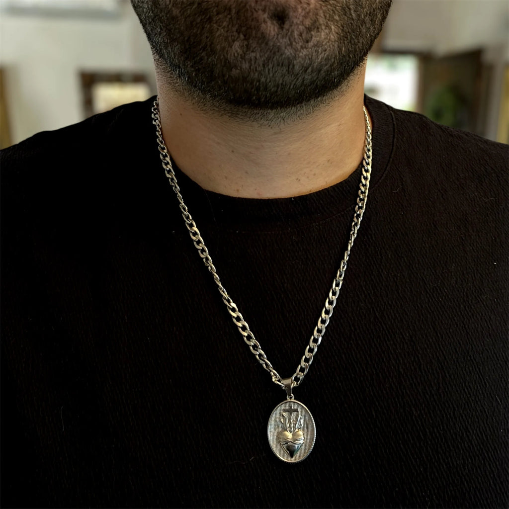 Collana Con Medaglione Cuore Sacro – Acciaio Inox